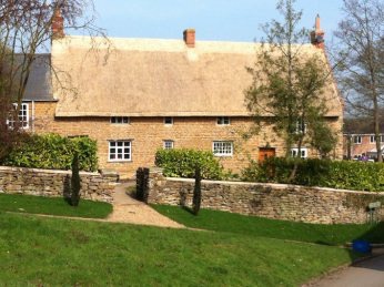 Long Straw Thatch in Badby, Northamptonshire